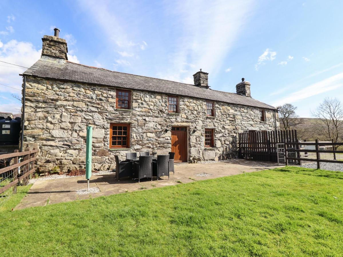 Вилла Cwm Yr Afon Mawr Лланбедр Экстерьер фото